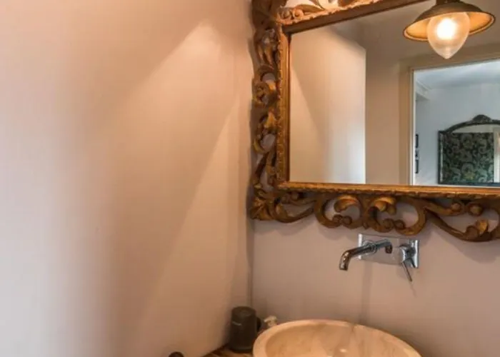 Riad Rooms Bed & Breakfast Sarnico