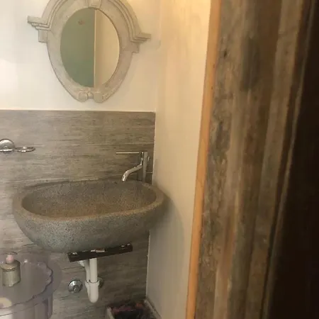 Riad Rooms Bed & Breakfast Sarnico